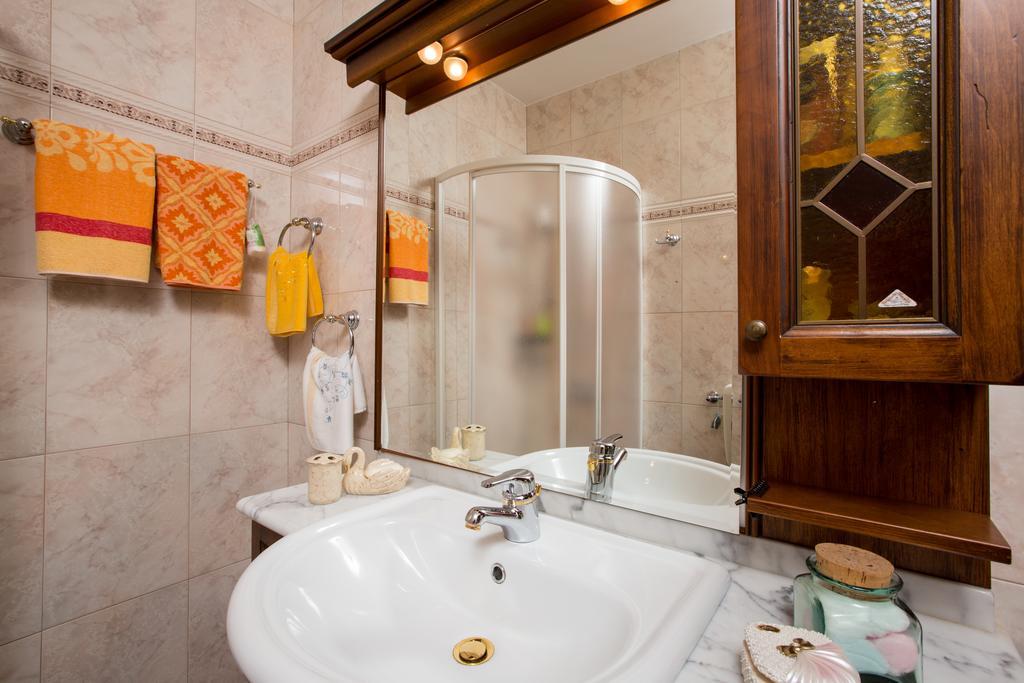 Apartment Dolores Opatija Exterior photo