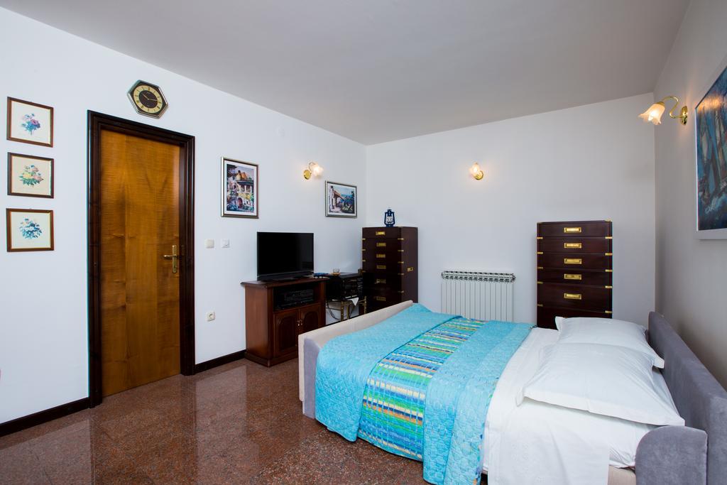 Apartment Dolores Opatija Exterior photo